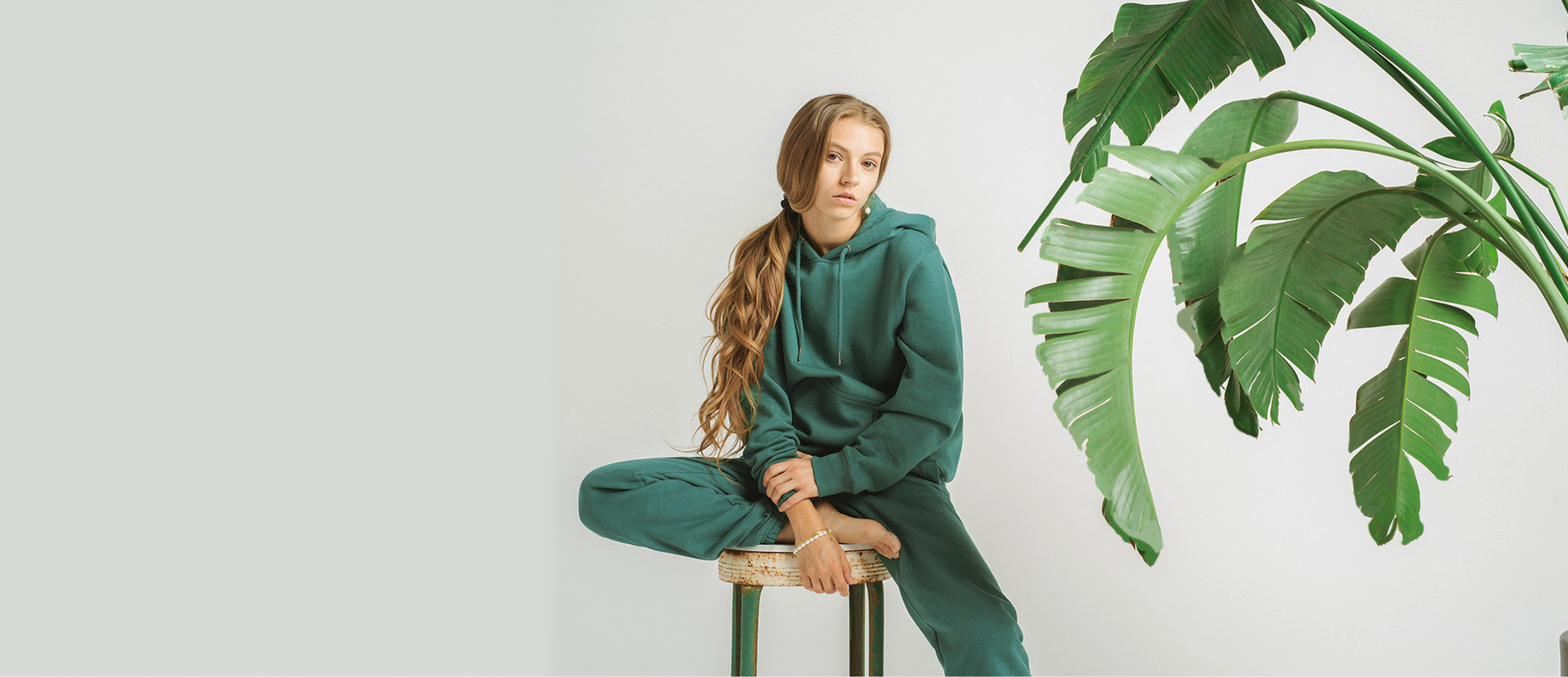 <span class="green-text">Summer Savings Event
</span>
<span class="main_Txt">Refresh your warm-weather wardrobe with effortless style
<span></span></span>